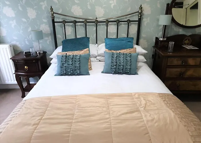 Sykes House 4*